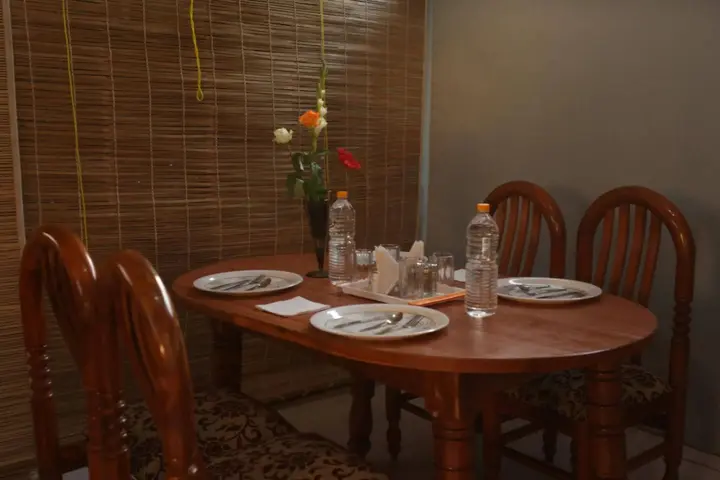 Chikkajala: Ample Inn