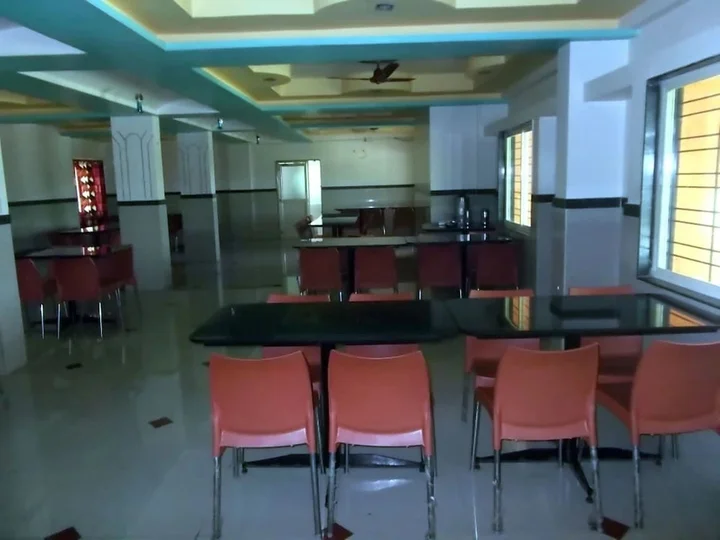Ранжангаон: Hotel Rajyog