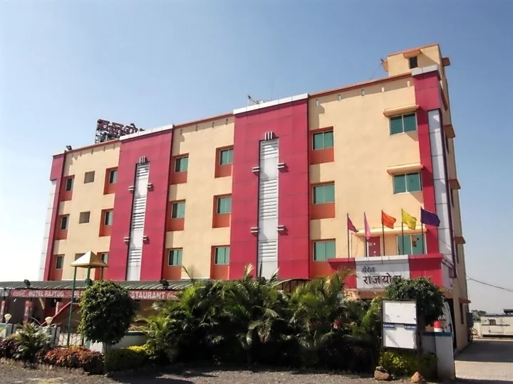 Ранжангаон: Hotel Rajyog