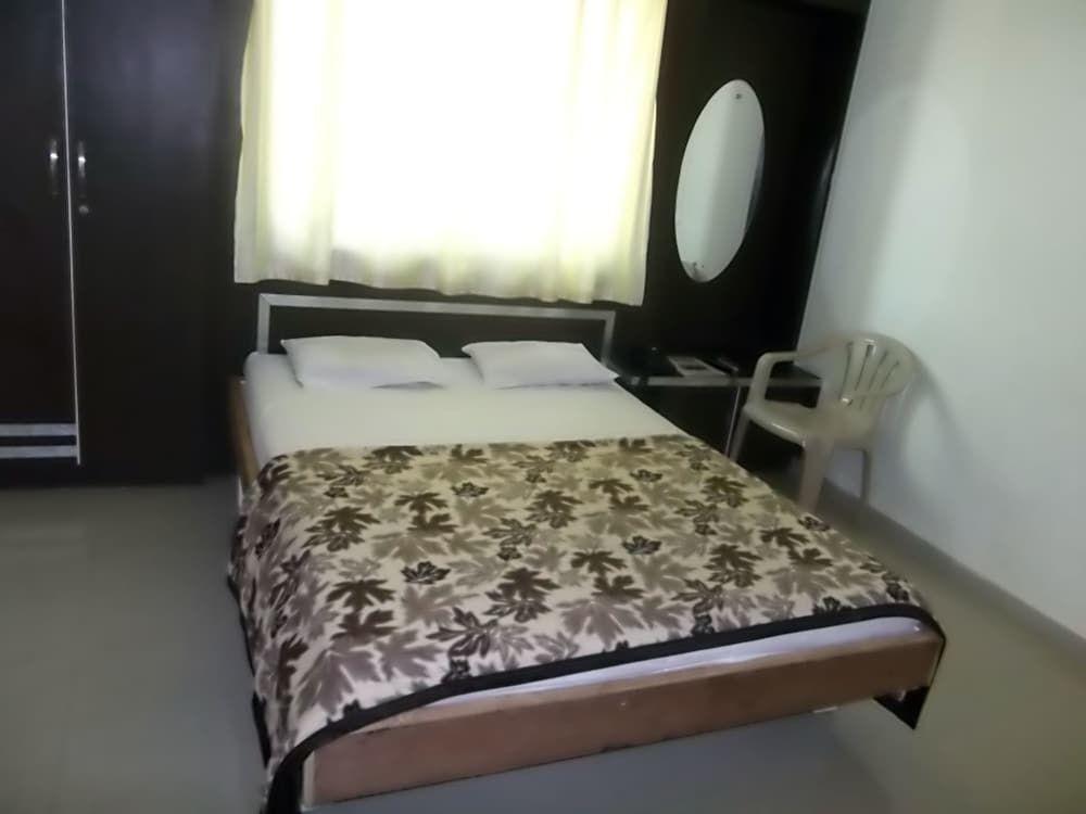 Ранжангаон: Hotel Rajyog