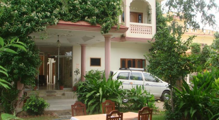 Пушкар: Pushkar Lake Palace