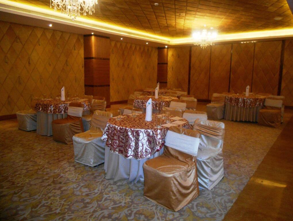 Мератх: Country Inn & Suites by Carlson, Meerut