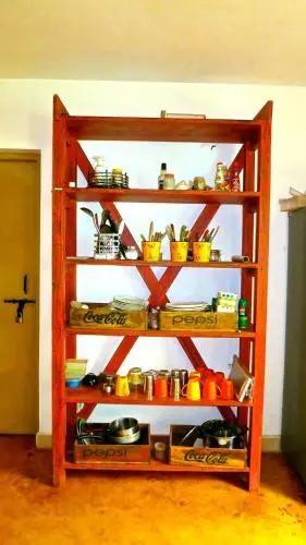 Анджуна: Red Door Hostel