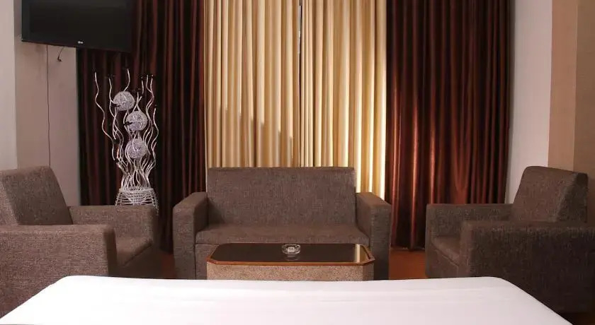 Кондотти: Hotel Royal Kington