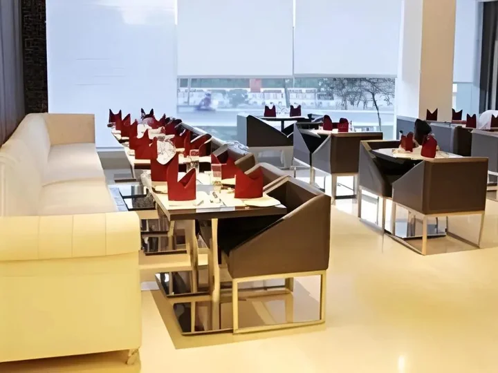 Шринагар: Hotel Grand Mumtaz Towers