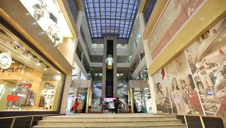 Шринагар: Hotel Grand Mumtaz Towers