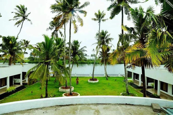 Чирайнкижу: True Blue Beach Resort