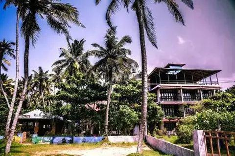 Чирайнкижу: True Blue Beach Resort