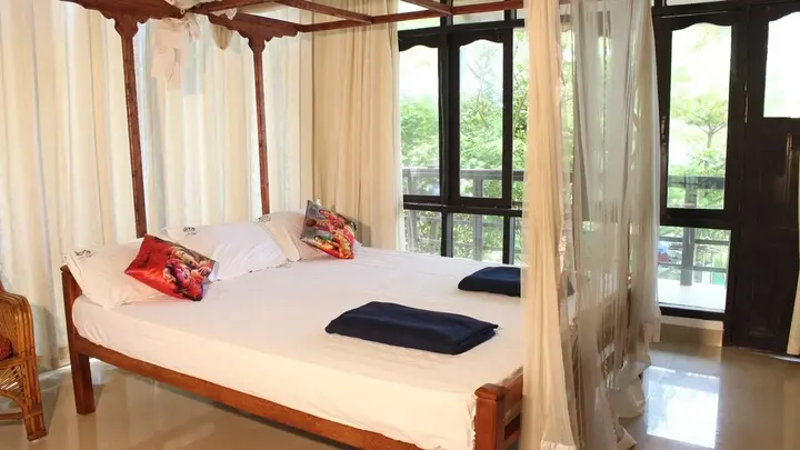 Чирайнкижу: True Blue Beach Resort
