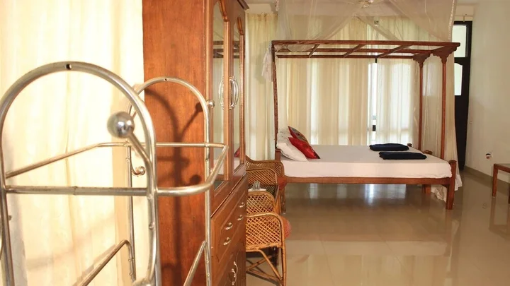 Чирайнкижу: True Blue Beach Resort