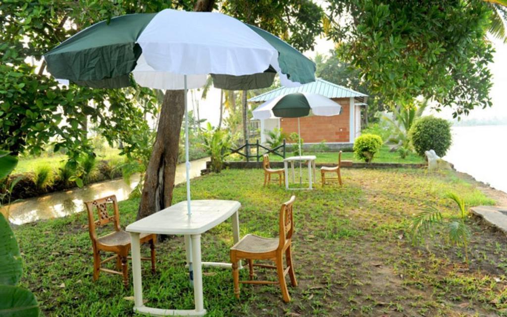 Riverine Resort — фото 4