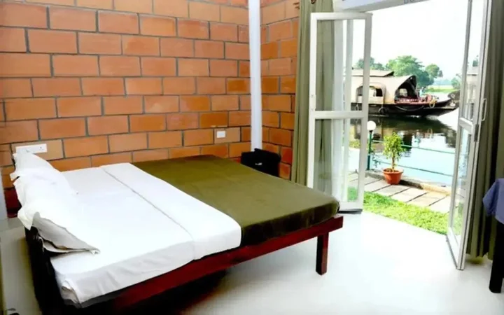 Чампакулам: Riverine Resort