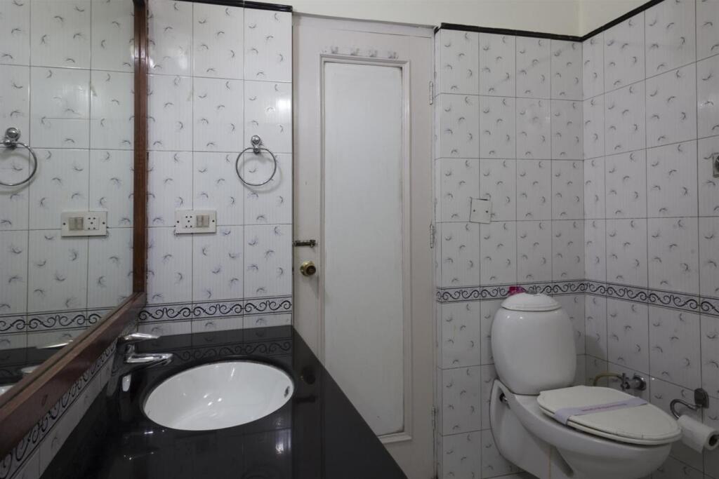 Катра: Hotel Asia Shripati