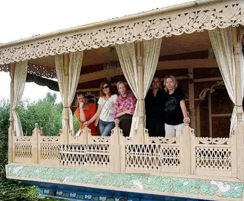 Шринагар: Shahbaaz Group of Houseboats