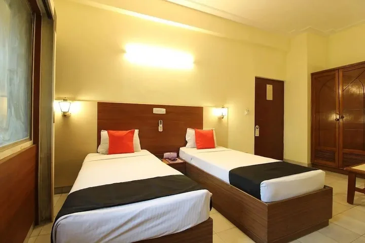 Секундерабад: Capital O 1780 Hotel Belsons Taj Mahal