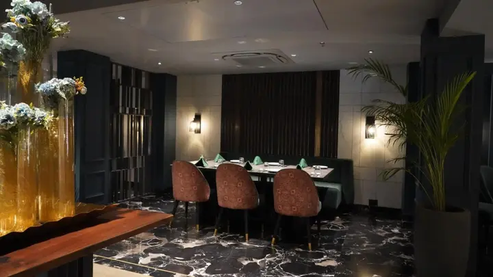 Раджкот: Seasons Hotel