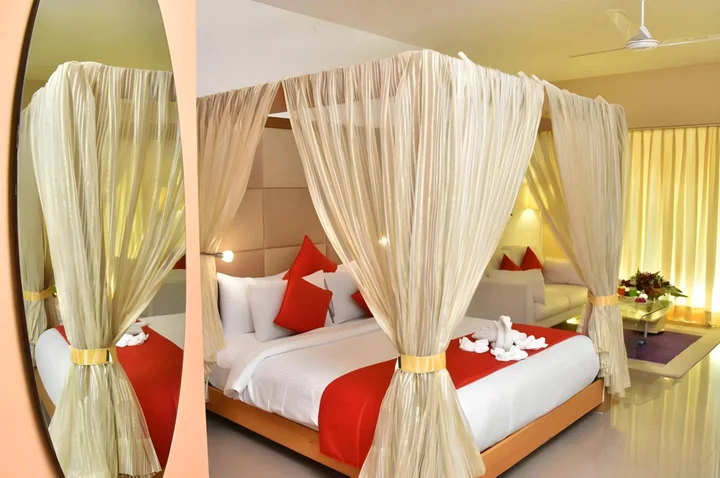 Раджкот: Seasons Hotel