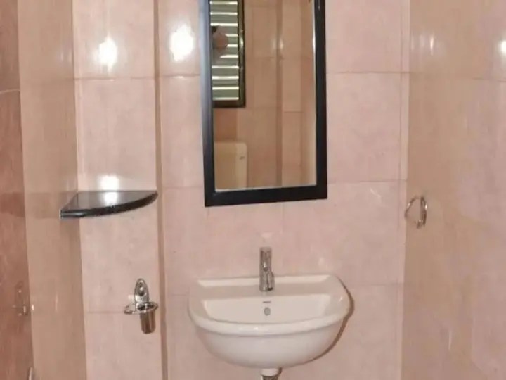 Ширди: Hotel Sai Palkhi