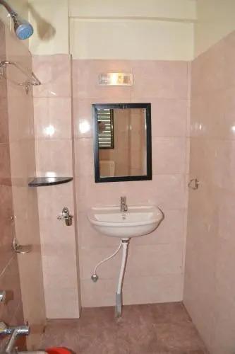 Ширди: Hotel Sai Palkhi