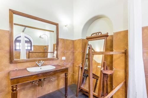 Олд-Махабалешвар: Glenogle Bungalow
