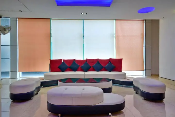 Карнал: Hotel Prem Plaza