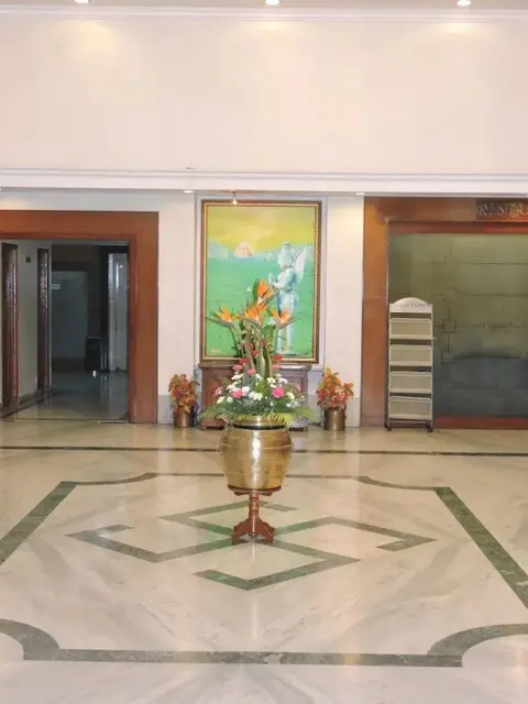 Тирупати: Hotel PLR Grand
