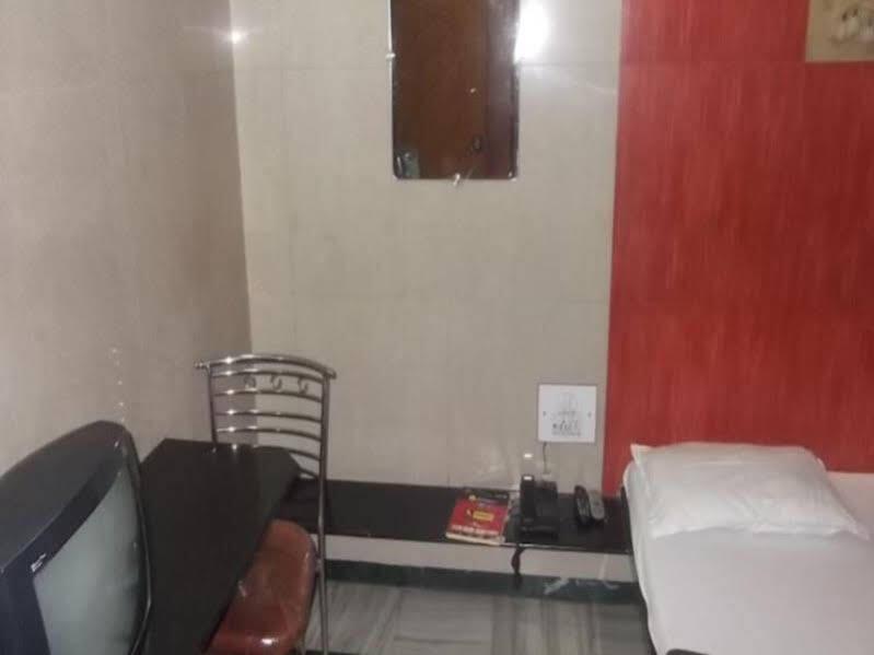 Нашик: Hotel Radhika , Nashik