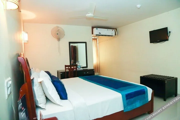 Тирупати: PSR Hotel
