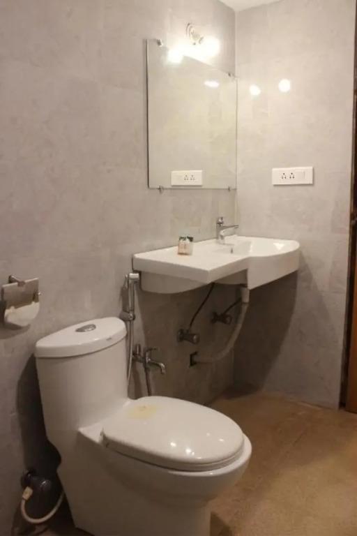 Калангут: Sea Breeze Inn Calangute, Goa