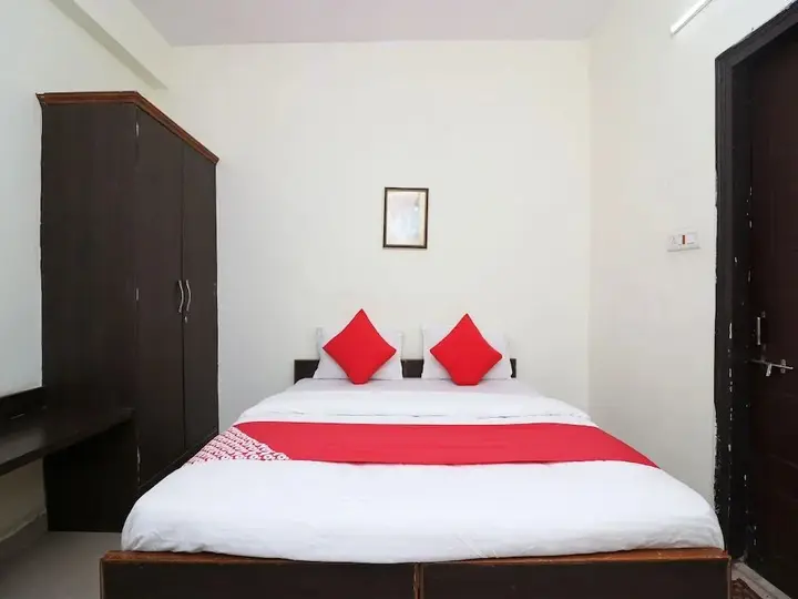 Бхопал: The Krishnayan - Service Apartment
