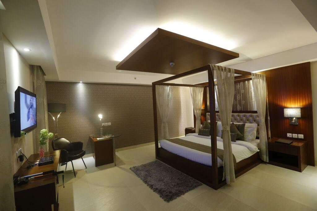 Колката: Celesta Kolkata