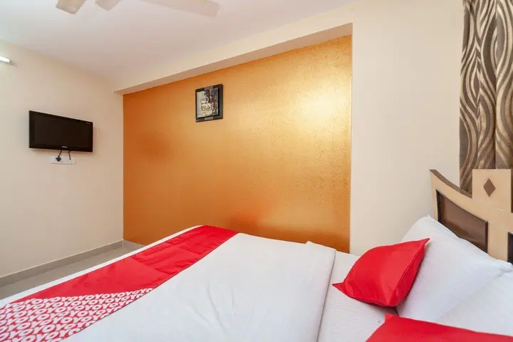 Тирупати: Hotel 7 Hills Inn