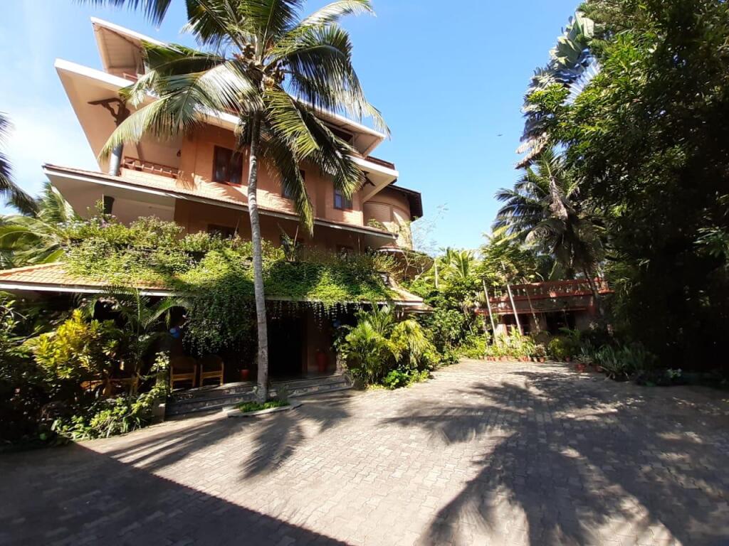 Тируванантапурам: Wild Palms on Sea Hotel