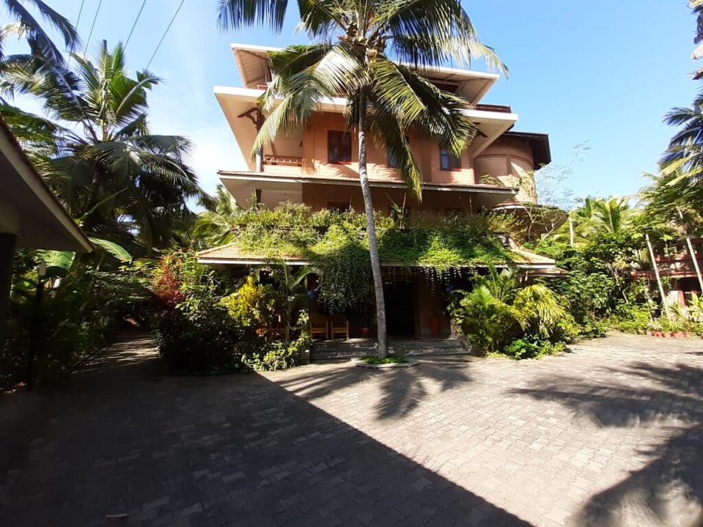 Тируванантапурам: Wild Palms on Sea Hotel