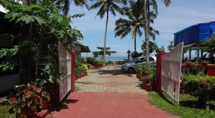 Варкала: Hill View Beach Resort