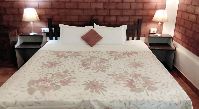 Варкала: Hill View Beach Resort