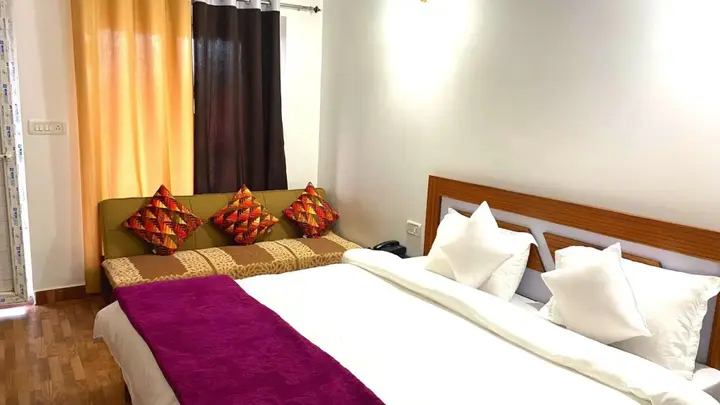 Наинитал: Country Holidays Himalayan View Cottages Mukteshwar