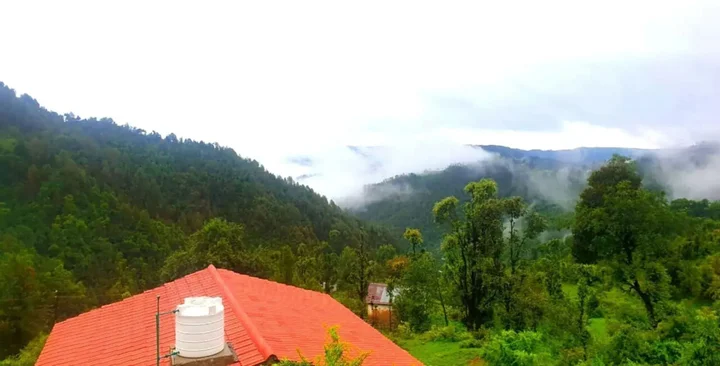 Наинитал: Country Holidays Himalayan View Cottages Mukteshwar