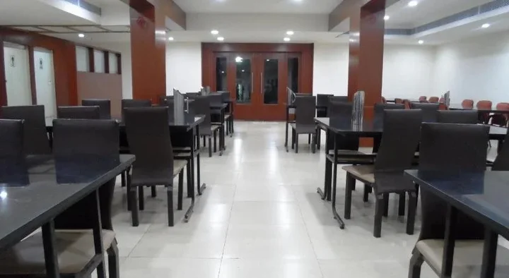 Тирупати: Hotel Bhimas Paradise