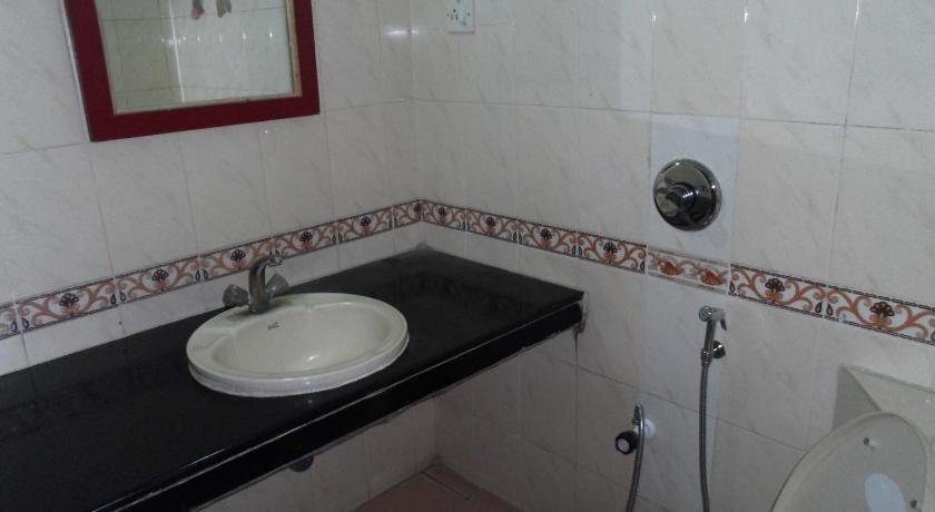 Тирупати: Hotel Bhimas Paradise