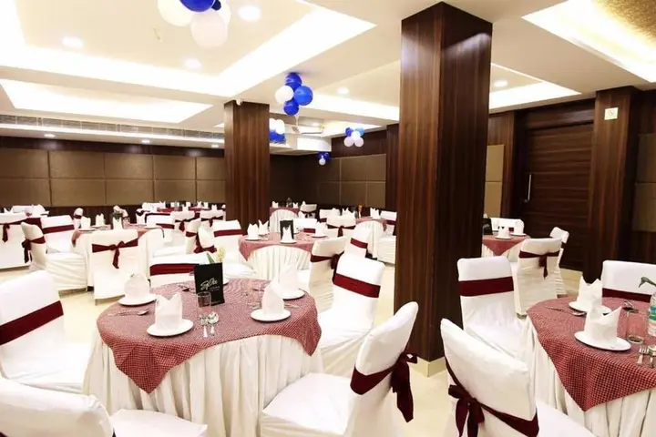 Агра: Usha Kiran Palace