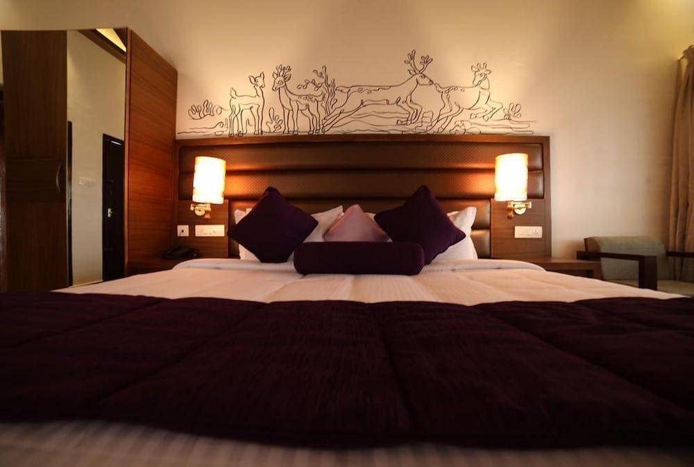 Велламундра: Contour Island Resort & Spa