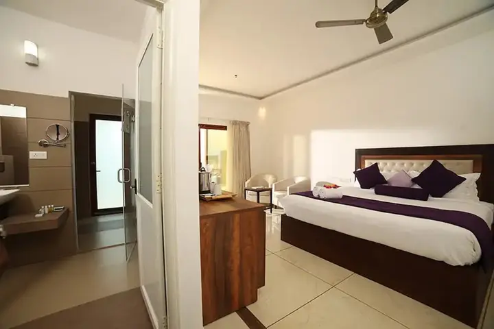 Велламундра: Contour Island Resort & Spa
