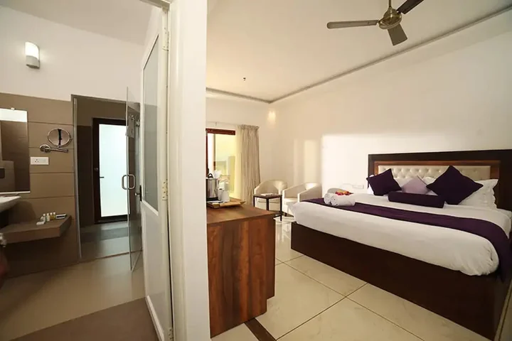 Велламундра: Contour Island Resort & Spa