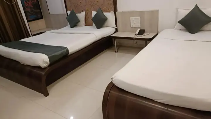Ширди: Saishri Group Of Hotels