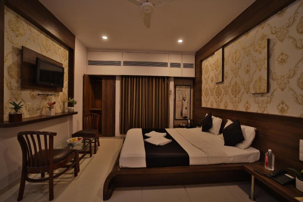 Ширди: Saishri Group Of Hotels