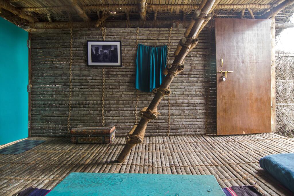 Ашвем: Vaayu Watermans Village