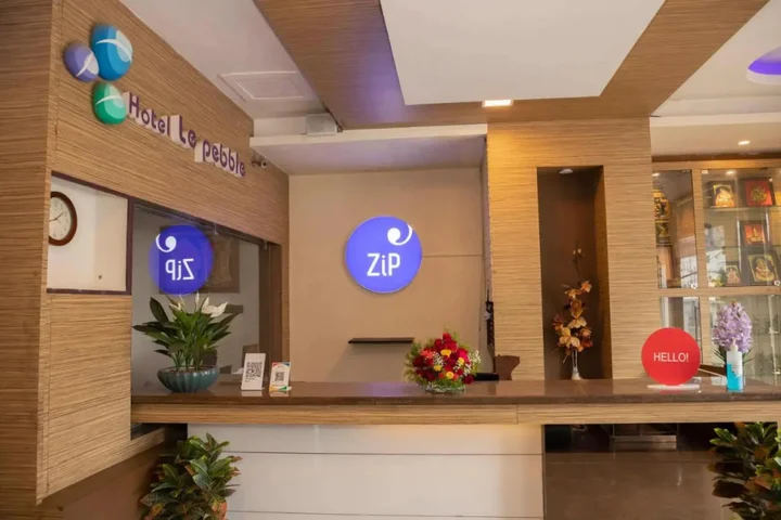 Соманур: Vits By Spree Hotels Le Pebble