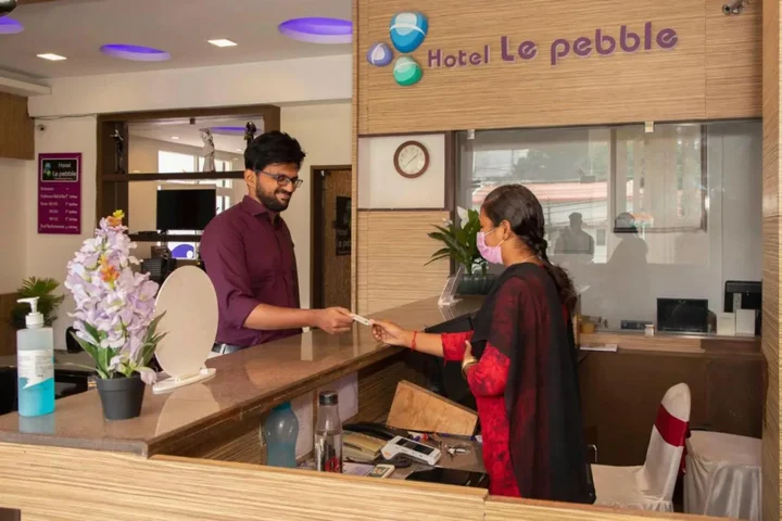 Соманур: Vits By Spree Hotels Le Pebble