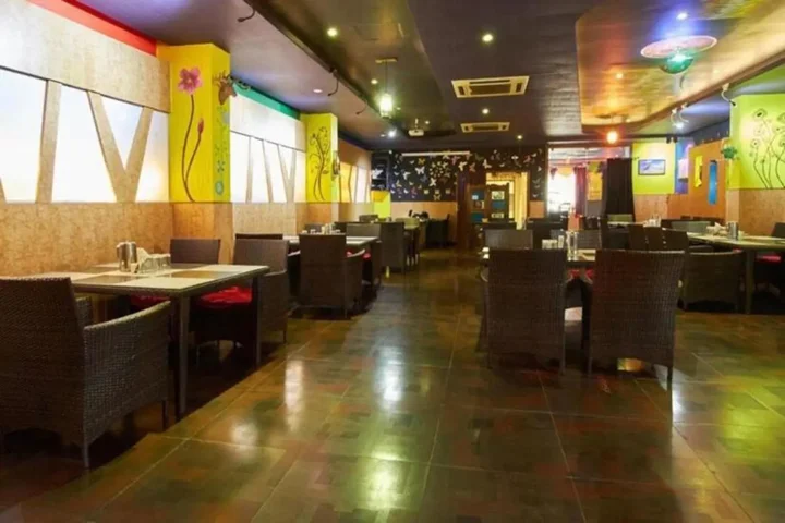 Соманур: Vits By Spree Hotels Le Pebble